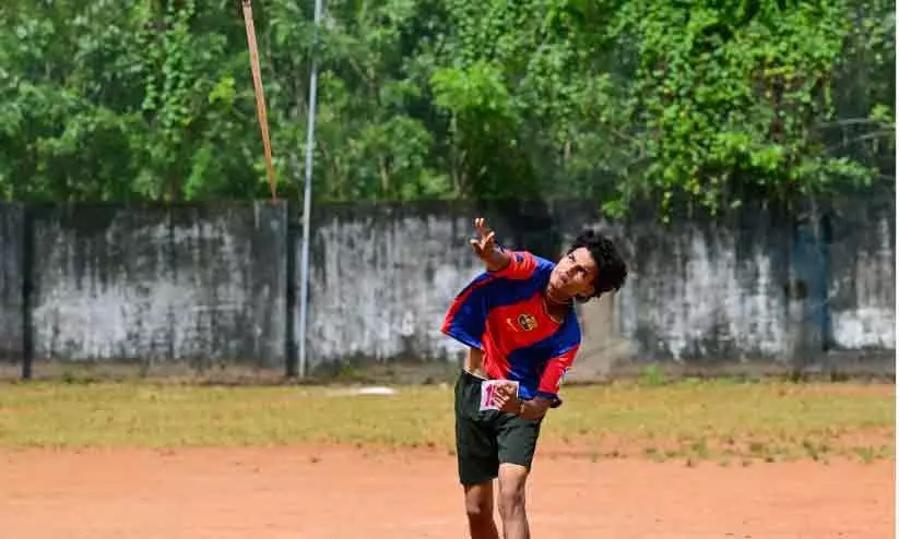 കളിക്കൂട്ടുകാർ പരിശീലിപ്പിച്ചു; ജാവലിനിൽ ശ്രീഹരിക്ക് സ്വർണം കളിക്കൂട്ടുകാർ പരിശീലിപ്പിച്ചു; ജാവലിനിൽ ശ്രീഹരിക്ക് സ്വർണം