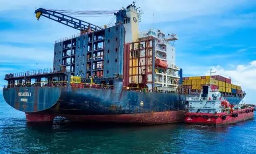 വിഴിഞ്ഞത്ത്​ കപ്പലുകൾക്ക് ഇന്ധനം നിറയ്ക്കൽ തുടങ്ങി