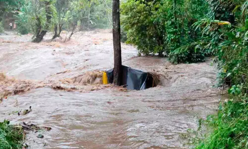അ​പ്ര​തീ​ക്ഷി​ത മ​ഴ​യി​ൽ വ​ൻ നാ​ശ​ന​ഷ്ടം; നെഞ്ചിടിച്ച്​  മലയോരം