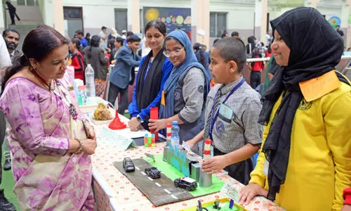 എം.ഇ.എസ് ഇന്ത്യൻ സ്കൂൾ ഇന്നൊവെക്സ് -25 പ്രദർശനം എം.ഇ.എസ് ഇന്ത്യൻ സ്കൂൾ ഇന്നൊവെക്സ് -25 പ്രദർശനം