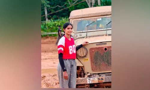 റിയ ട്രാക്കിലാണ്... റിയ ട്രാക്കിലാണ്...