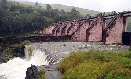 മുല്ലപ്പെരിയാറിൽ ജലനിരപ്പ് ഉയരുന്നു; ഇടുക്കിയിലേക്ക് കൂടുതൽ ജലം തുറന്നുവിട്ടു