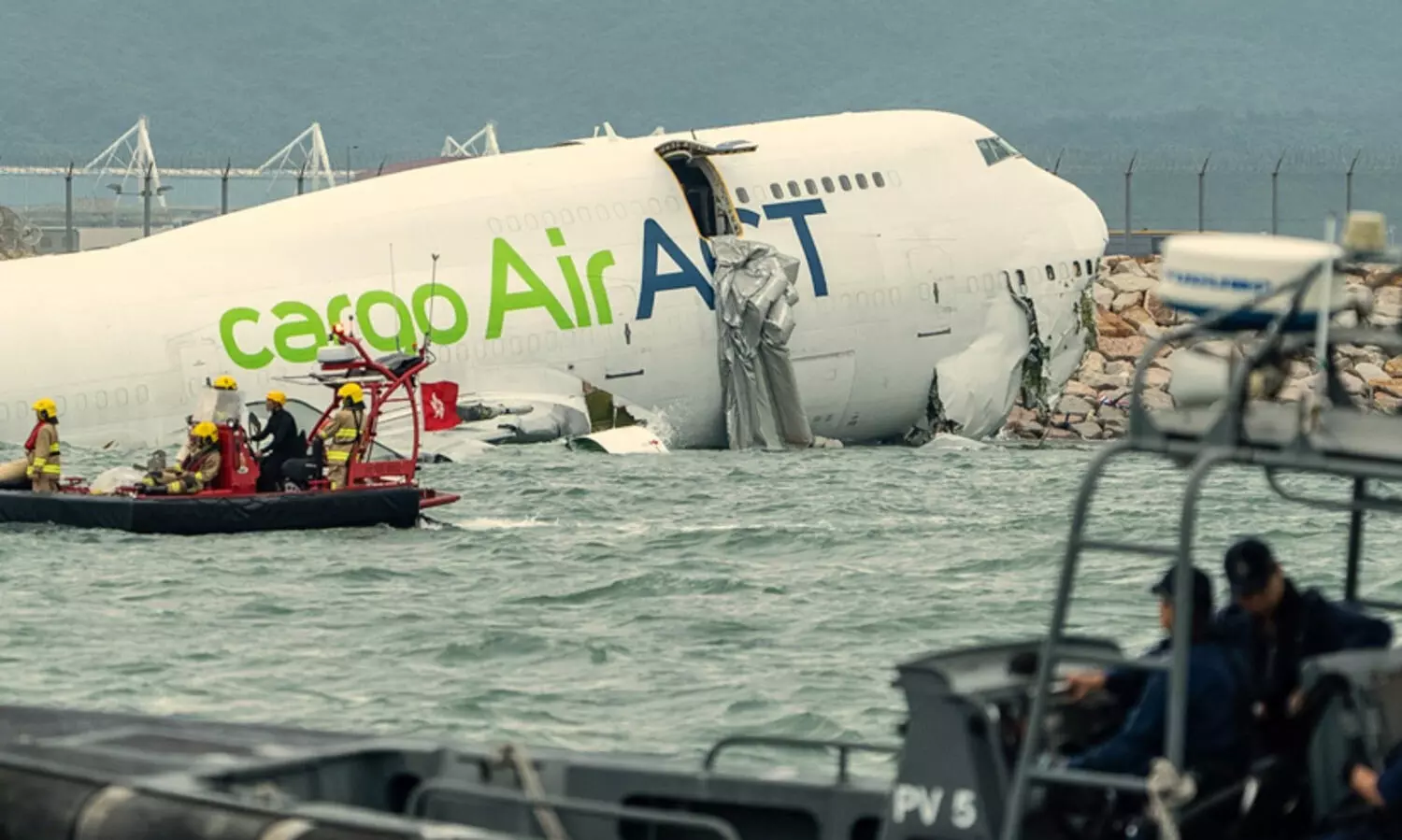 ദുബൈയിൽനിന്ന്​ പുറപ്പെട്ട കാർഗോ വിമാനം അപകടത്തിൽപെട്ട്​ രണ്ട്​ മരണം