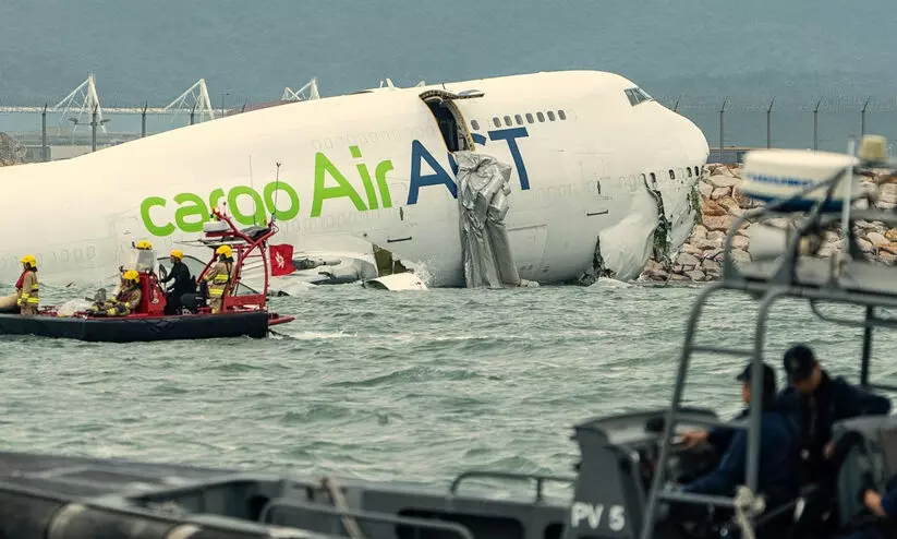 ദുബൈയിൽനിന്ന് പുറപ്പെട്ട കാർഗോ വിമാനം അപകടത്തിൽപെട്ട് രണ്ട് മരണം ദുബൈയിൽനിന്ന് പുറപ്പെട്ട കാർഗോ വിമാനം അപകടത്തിൽപെട്ട് രണ്ട് മരണം