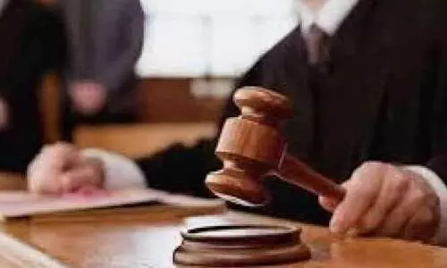 സമ്മതമില്ലാതെ യുവതിയുടെ ഫോട്ടോ ഓൺലൈനിൽ ഇട്ടു; 20,000 ദിർഹം പിഴ