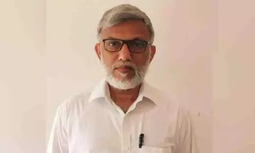 ടി.കെ.അലി പൈങ്ങോട്ടായി; കാലത്തോട് സംവദിക്കുന്ന കലാകാരൻ ടി.കെ.അലി പൈങ്ങോട്ടായി; കാലത്തോട് സംവദിക്കുന്ന കലാകാരൻ