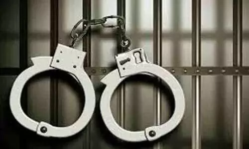 മ​യ​ക്കു​മ​രു​ന്നു​മാ​യി ആ​റ് ഏ​ഷ്യ​ൻ വം​ശ​ജ​ർ അ​റ​സ്റ്റി​ൽ