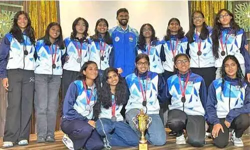 സി.​ബി.​എ​സ്.​ഇ നാ​ഷ​നൽ ചാ​മ്പ്യ​ൻ​ഷി​പ് ഇ​ന്ത്യ​ൻ സ്കൂ​ൾ വാ​ദി ക​ബീ​ർ ടീ​മി​ന് ആ​ദ​ര​വ്