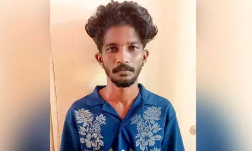 വീ​ട്ടി​ലേ​ക്ക് അ​തി​ക്ര​മി​ച്ച് ക​യ​റി അ​ച്ഛ​നെ​യും മ​ക​നെ​യും ആ​ക്ര​മി​ച്ച കേ​സി​ലെ പ്ര​തി അ​റ​സ്റ്റി​ല്‍