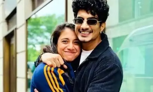 ‘അവൾ ഇന്ദോറിന്റെ മരുമകളാകും’; സ്മൃതി മന്ദാനയുമായി വിവാഹം ഉടനെന്ന് പലാഷ് മുച്ഛൽ ‘അവൾ ഇന്ദോറിന്റെ മരുമകളാകും’; സ്മൃതി മന്ദാനയുമായി വിവാഹം ഉടനെന്ന് പലാഷ് മുച്ഛൽ