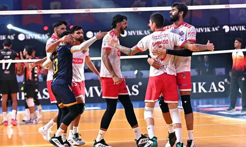 പ്രൈം വോളിബോള്‍ ലീഗ്; ഹൈദരാബാദിനെ വീഴ്ത്തി കൊൽകത്ത വീണ്ടും വിജയവഴിയില്‍
