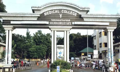 ഭിന്നശേഷിക്കാരിയായ വയോധികയെ അയൽവാസി വീട്ടിൽക്കയറി വെട്ടി