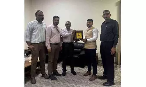 ഹ​ജ്ജ് കോ​ൺ​സ​ൽ മു​ഹ​മ്മ​ദ് അ​ബ്ദു​ൽ ജ​ലീ​ലി​ന് പ്ര​വാ​സി വെ​ൽ​ഫെ​യ​ർ യാ​ത്ര​യ​യ​പ്പ്