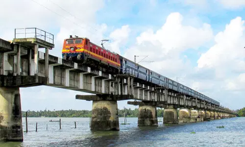 Aroor-Kumbalam bridge