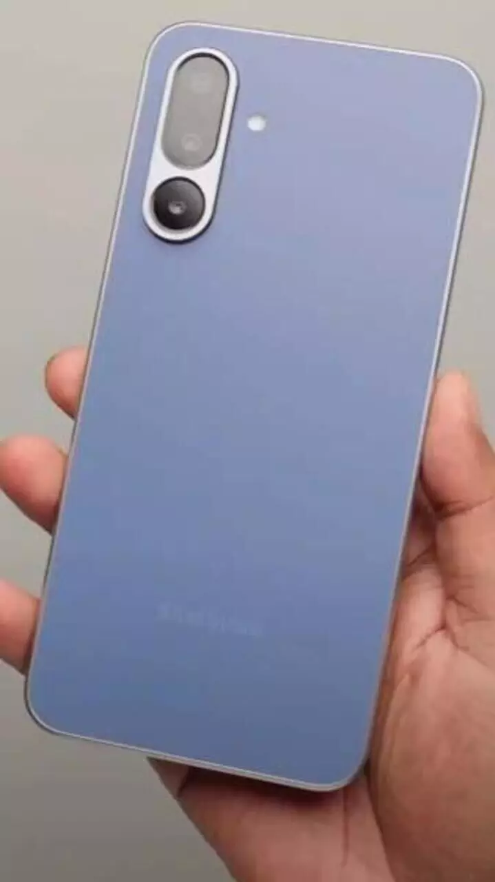 സാംസങ് ഗാലക്സി എഫ്17 vs ഗാലക്സി എഫ്36