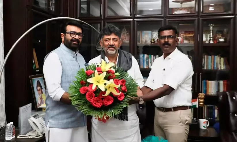 ന​ഗ​ര​ത്തി​ലെ 103 ബ​സ് സ്റ്റോ​പ്പു​ക​ൾ മാ​റ്റി​സ്ഥാ​പി​ക്കും