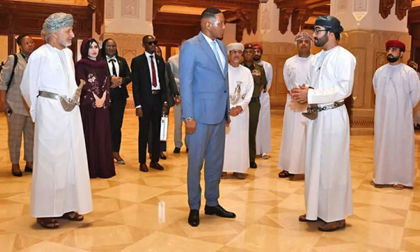 റോയൽ ഓപ്പറ ഹൗസ് സന്ദർശിച്ച് ബൊട്സ്വാന പ്രസിഡന്റ് റോയൽ ഓപ്പറ ഹൗസ് സന്ദർശിച്ച് ബൊട്സ്വാന പ്രസിഡന്റ്