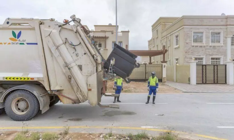 മാലിന്യനിക്ഷേപം; പൊതുജനങ്ങൾക്ക് മുന്നറിയിപ്പുമായി മസ്കത്ത് മുനിസിപ്പാലിറ്റി മാലിന്യനിക്ഷേപം; പൊതുജനങ്ങൾക്ക് മുന്നറിയിപ്പുമായി മസ്കത്ത് മുനിസിപ്പാലിറ്റി