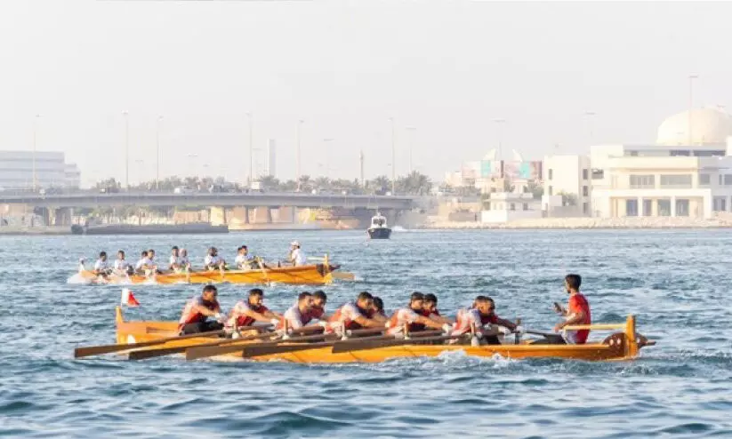 പാരമ്പര്യ വള്ളംകളി മത്സരം ഒമാന്റെ ‘ബലാറബി’ന് കിരീടം പാരമ്പര്യ വള്ളംകളി മത്സരം ഒമാന്റെ ‘ബലാറബി’ന് കിരീടം