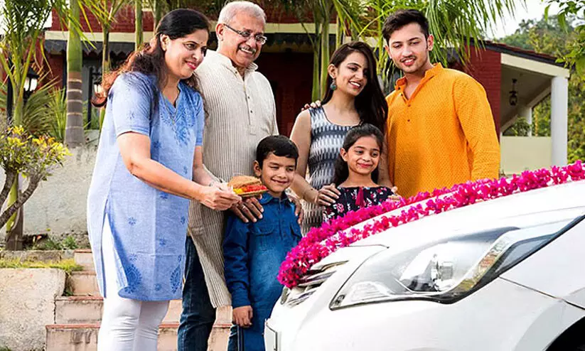 കാർ വാങ്ങാനുള്ള പുതിയ ആശയം ട്രെൻഡ്; ലാഭിച്ചത് 21 കോടി കാർ വാങ്ങാനുള്ള പുതിയ ആശയം ട്രെൻഡ്; ലാഭിച്ചത് 21 കോടി