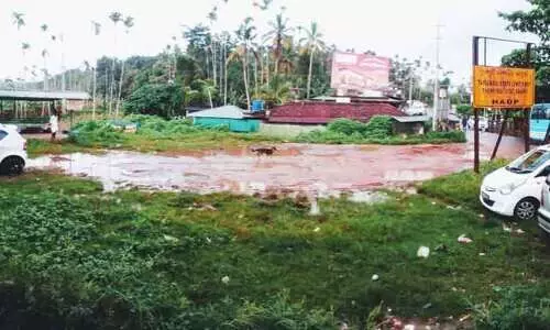 അ​സൗ​ക​ര്യ​ങ്ങ​ൾ നി​റ​ഞ്ഞ് താ​ളൂ​ർ ടൗ​ൺ; നി​ർ​ത്താ​നി​ട​മി​ല്ലാ​തെ ബ​സു​ക​ൾ