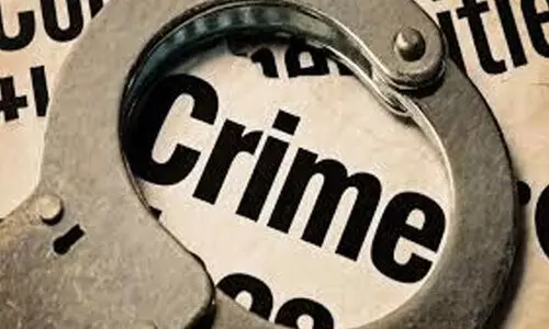 പരസ്യ മദ്യപാനം എതിർത്തു; കുടുംബത്തിന് വധഭീഷണി പരസ്യ മദ്യപാനം എതിർത്തു; കുടുംബത്തിന് വധഭീഷണി