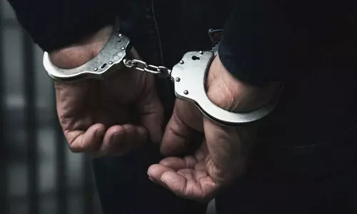 അ​പ​ക​ട​ക​ര​മാ​യ ഡ്രൈ​വി​ങ് ര​ണ്ടു​പേ​ർ അ​റ​സ്റ്റി​ൽ