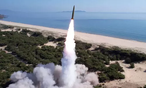 ദക്ഷിണ കൊറിയക്ക് മേൽ ബാലിസ്റ്റിക് മിസൈലുകൾ പരീക്ഷിച്ച് ഉത്തര കൊറിയ