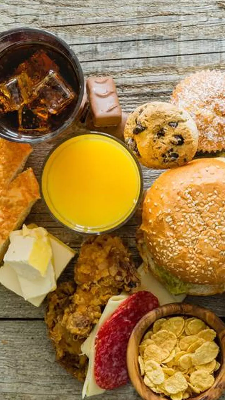 ഹൃദ്രോഗം തടയാൻ ദൈനം ദിന ഭക്ഷണത്തിൽ നിന്ന് ഒഴിവാക്കേണ്ട 5 കാര്യങ്ങൾ