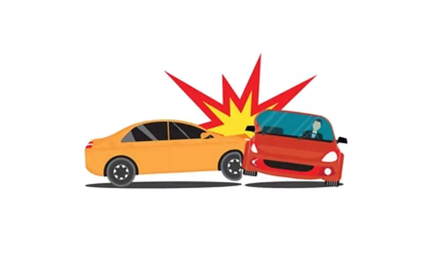 ഫുജൈറയിൽ കാറപകടം: സ്വദേശി യുവാവ് മരിച്ചു ഫുജൈറയിൽ കാറപകടം: സ്വദേശി യുവാവ് മരിച്ചു