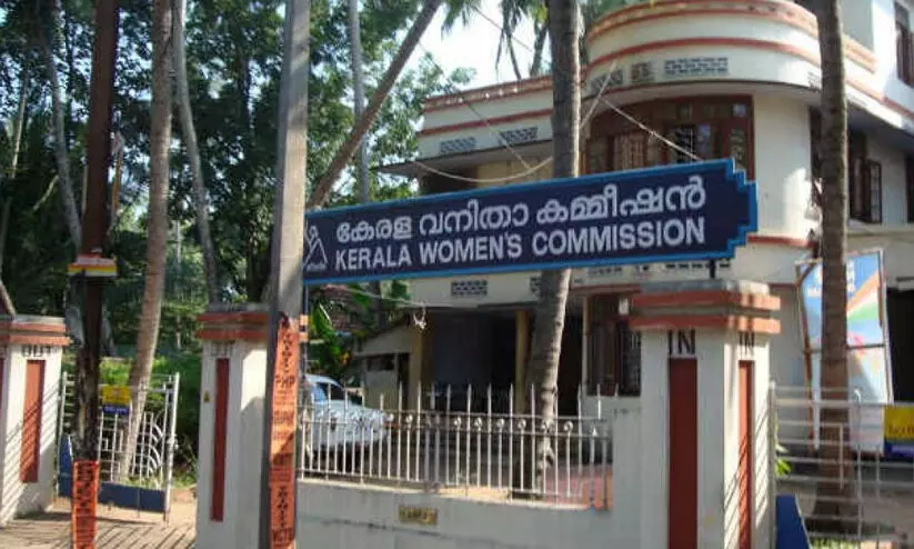 വിദ്യാഭ്യാസ സ്ഥാപനങ്ങളിലെ തൊഴിൽ ചൂഷണം; റിപ്പോർട്ട് തേടി വനിതാ കമീഷൻ