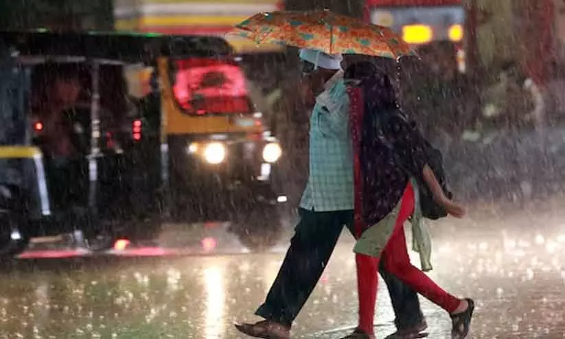 അറബിക്കടലിൽ തീവ്ര ന്യൂനമർദം, ബംഗാൾ ഉൾക്കടലിൽ ചക്രവാതച്ചുഴി; കേരളത്തിൽ അതിശക്തമായ മഴ വരുന്നു അറബിക്കടലിൽ തീവ്ര ന്യൂനമർദം, ബംഗാൾ ഉൾക്കടലിൽ ചക്രവാതച്ചുഴി; കേരളത്തിൽ അതിശക്തമായ മഴ വരുന്നു