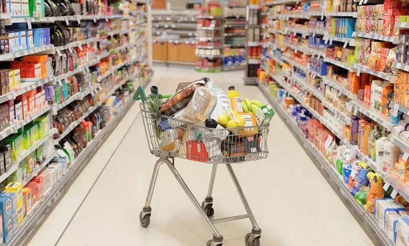 സൗദിയിലെ സൂപ്പർമാർക്കറ്റുകളിൽ ഭക്ഷ്യവസ്തുക്കൾക്ക് വില വർധിച്ചതായി സർവേ റിപ്പോർട്ട് സൗദിയിലെ സൂപ്പർമാർക്കറ്റുകളിൽ ഭക്ഷ്യവസ്തുക്കൾക്ക് വില വർധിച്ചതായി സർവേ റിപ്പോർട്ട്