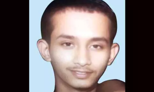 നീറുന്ന ചാരടാങ്കിൽ വീണ് യുവാവ് ജീവനുവേണ്ടി പിടഞ്ഞത് ഒരുമണിക്കൂർ, രക്ഷിക്കാനാവാതെ നിസ്സഹായരായി സഹപ്രവർത്തകർ; ദാരുണാന്ത്യം..