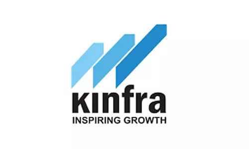 കിൻഫ്ര വ്യവസായ പാർക്കിന് അക്വയർ ചെയ്ത സ്ഥലത്ത് അനധികൃത ചെങ്കൽ ഖനനം