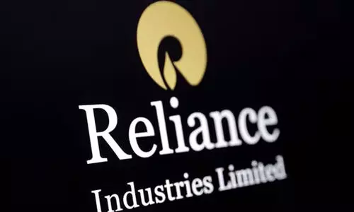 അമേരിക്കൻ ഉപരോധം: റഷ്യൻ ഇന്ധന ഇറക്കുമതി കുറക്കാൻ റിലയൻസ്