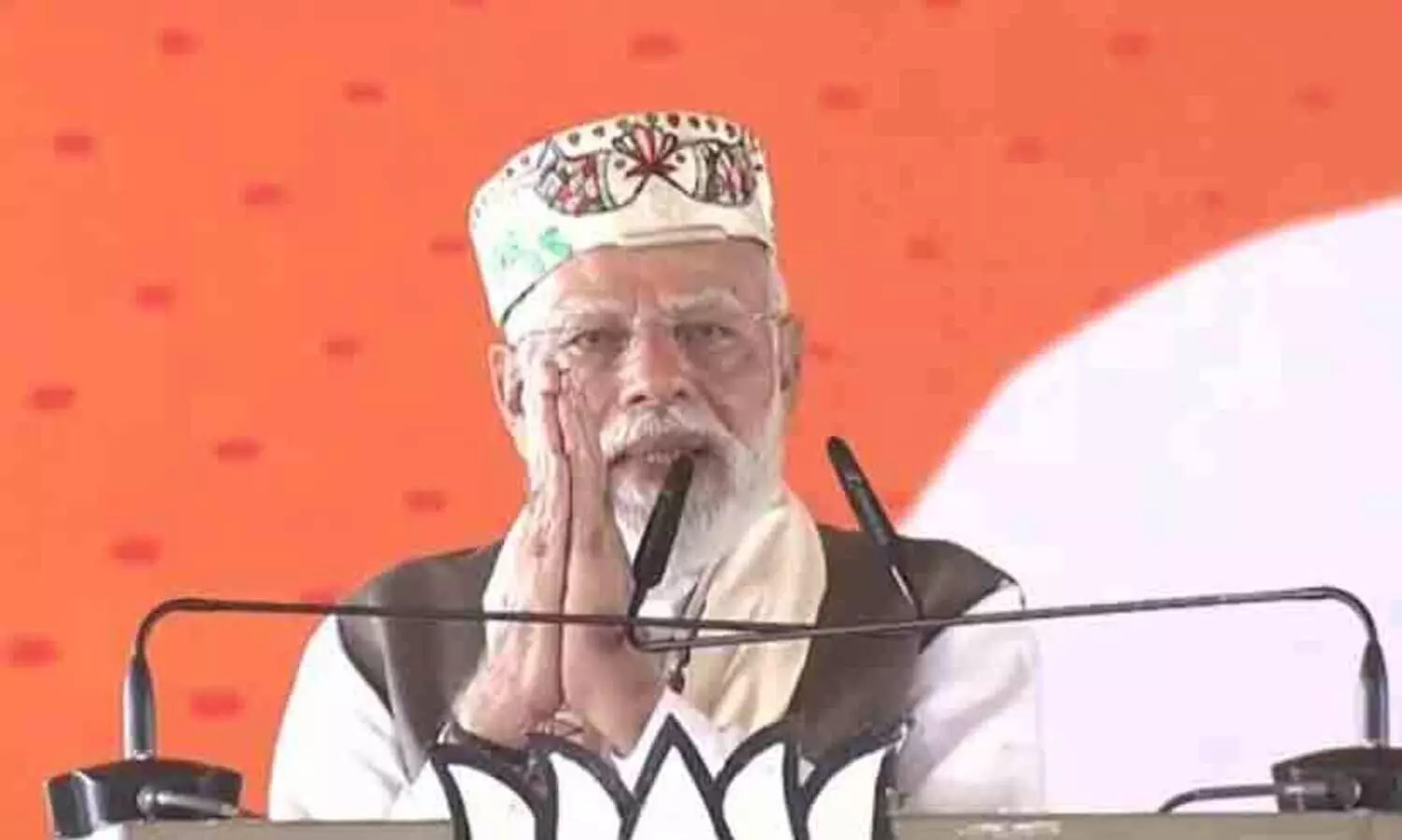 തേജസ്വി മുഖ്യമന്ത്രി സ്ഥാനാർഥിയായത്  തോക്ക് ചൂണ്ടി ഭീഷണിപ്പെടുത്തിയെന്ന് മോദി