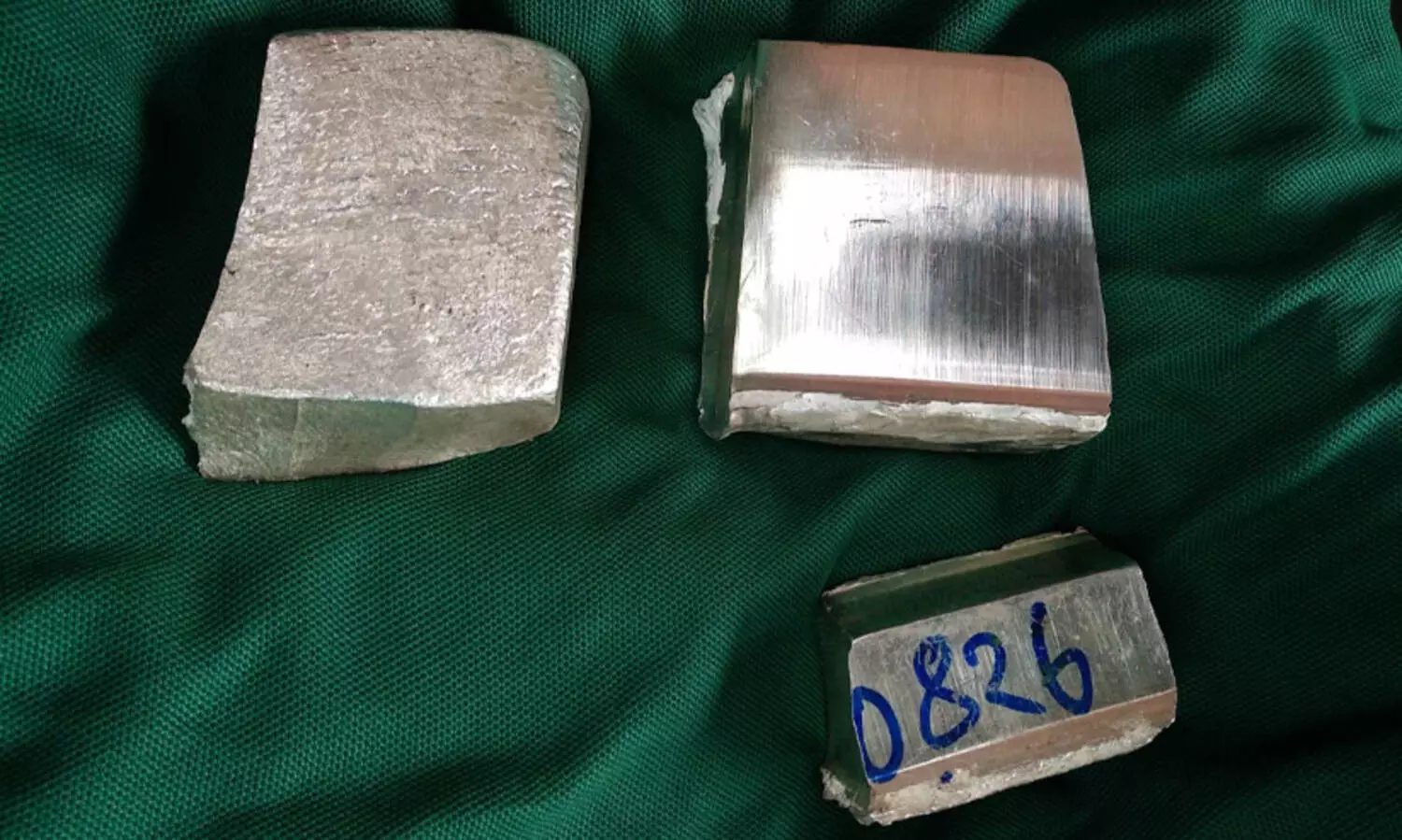 രേഖകളില്ലാതെ വെള്ളിക്കട്ട കടത്തി; നാലു ലക്ഷം പിഴയിട്ടു