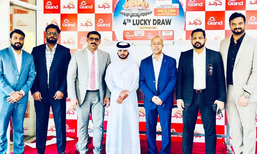 ഗ്രാ​ൻ​ഡ് മാ​ൾ ഹൈ​പ്പ​ർ​മാ​ർ​ക്ക​റ്റി​ൽ ജാ​ക്ക്‌​പോ​ട്ട് ജേ​ണി മെ​ഗാ പ്ര​മോ​ഷ​ൻ