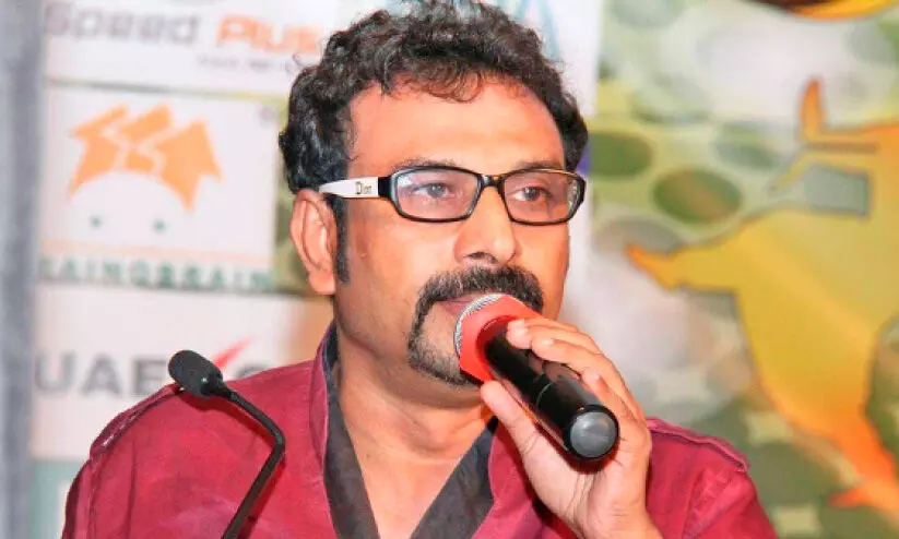 നാസർ ബേപ്പൂരിന് പരദേശി പുരസ്കാരം നാസർ ബേപ്പൂരിന് പരദേശി പുരസ്കാരം