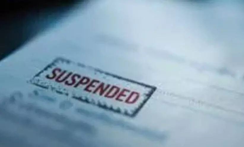 റെസ് ലിങ് മാതൃകയിൽ അടിയോടടി; രണ്ട് വിദ്യാർഥികൾക്ക് സസ്പെൻഷൻ റെസ് ലിങ് മാതൃകയിൽ അടിയോടടി; രണ്ട് വിദ്യാർഥികൾക്ക് സസ്പെൻഷൻ