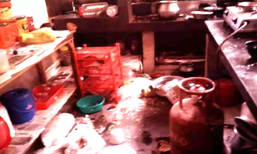 കുരങ്ങു ശല്യത്തില്‍ വലഞ്ഞ് ഒരു ഗ്രാമം