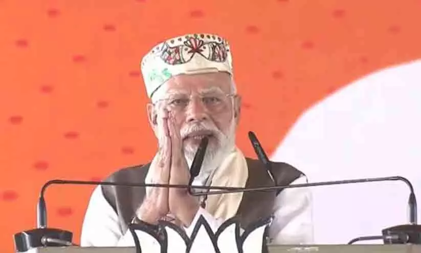 മഹാസഖ്യത്തിന്റെ നേതാക്കൾ അഴിമതിയിൽ ജാമ്യത്തിലിറങ്ങിയവരെന്ന് മോദി; നിതീഷിനെതിരെ മുമ്പ് ഉന്നയിച്ച ആരോപണങ്ങളിൽ നടപടി എന്തായെന്ന് തിരിച്ചടിച്ച് തേജസ്വി