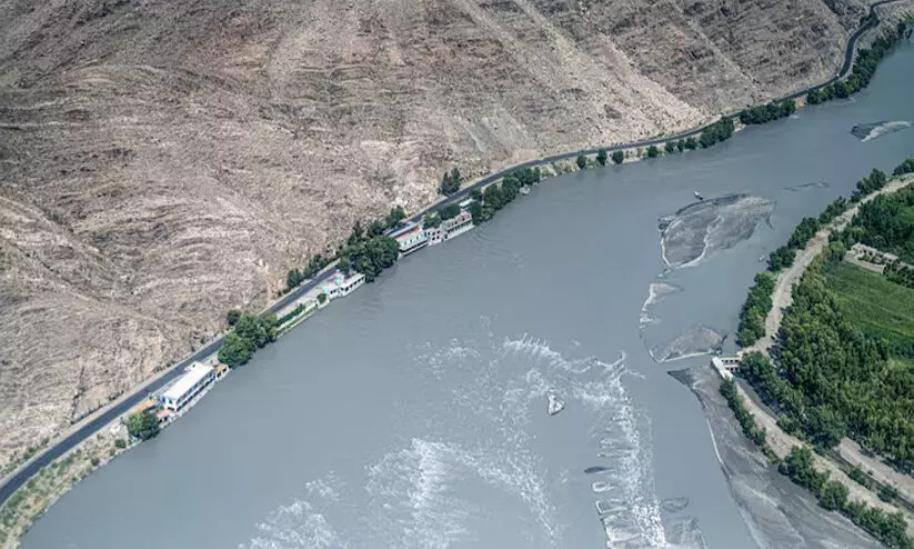 പാകിസ്താനുള്ള വെള്ളം മുട്ടിക്കും; കുനാർ നദിയിൽ അണക്കെട്ട് നിർമിക്കാനൊരുങ്ങി താലിബാൻ പാകിസ്താനുള്ള വെള്ളം മുട്ടിക്കും; കുനാർ നദിയിൽ അണക്കെട്ട് നിർമിക്കാനൊരുങ്ങി താലിബാൻ