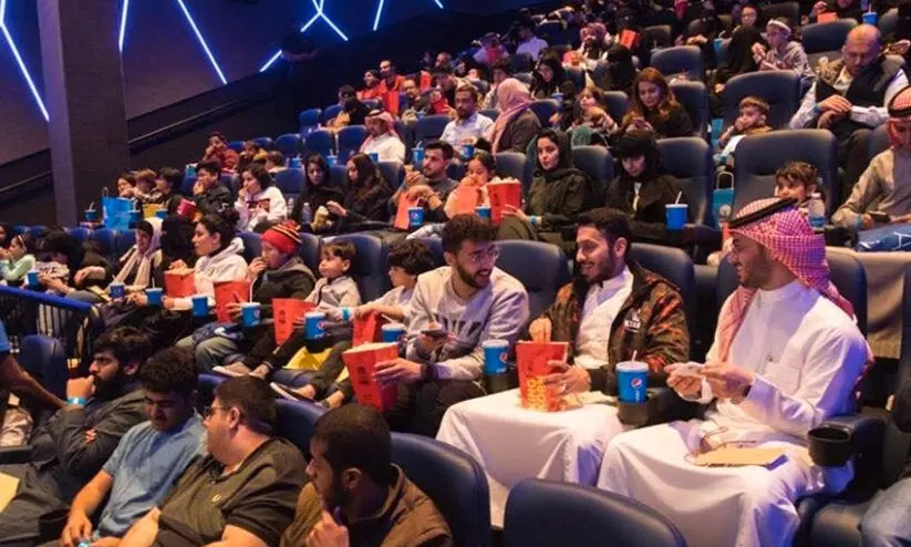 സൗദിയിൽ സിനിമാ വ്യവസായം കുതിക്കുന്നു: ബോക്സ് ഓഫീസ് വരുമാനം 500 കോടി റിയാലിനടുത്തെത്തി സൗദിയിൽ സിനിമാ വ്യവസായം കുതിക്കുന്നു: ബോക്സ് ഓഫീസ് വരുമാനം 500 കോടി റിയാലിനടുത്തെത്തി