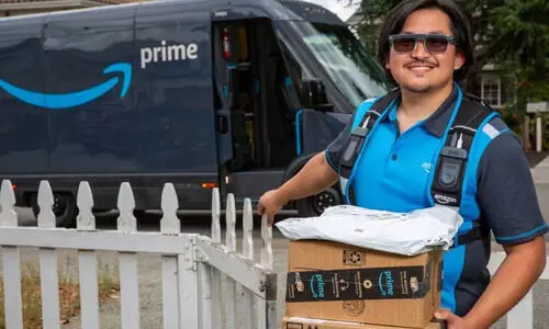 ചു​മ്മാ ക​ണ്ണിൽ വെ​ച്ച് ന​ട​ന്നാ​ൽ മ​തി; സ്മാ​ർ​ട്ട് ഗ്ലാ​സ് ഡെ​ലി​വ​റി ചെ​യ്തോ​ളും ​