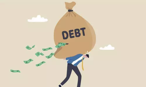 മലയാളിയുടെ കടം പെരുകുന്നു; ​​കടബാധ്യതയിൽ കേരളം മൂന്നാമത്