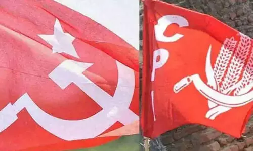 കുണ്ടറയിലെ മുന്നൂറോളം സി.പി.ഐ അംഗങ്ങൾ സി.പി.എമ്മിലേക്ക് കുണ്ടറയിലെ മുന്നൂറോളം സി.പി.ഐ അംഗങ്ങൾ സി.പി.എമ്മിലേക്ക്