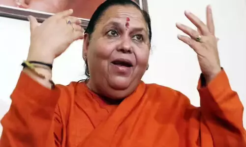 സ്വയം പ്രഖ്യാപിത രാഷ്ട്രീയ പ്രവാസം അവസാനിപ്പിക്കാനൊരുങ്ങി ഉമാ ഭാരതി; പാർട്ടിക്ക് താൽപര്യമില്ലാഞ്ഞിട്ടും യു.പി തെരഞ്ഞെടുപ്പിൽ കണ്ണ് സ്വയം പ്രഖ്യാപിത രാഷ്ട്രീയ പ്രവാസം അവസാനിപ്പിക്കാനൊരുങ്ങി ഉമാ ഭാരതി; പാർട്ടിക്ക് താൽപര്യമില്ലാഞ്ഞിട്ടും യു.പി തെരഞ്ഞെടുപ്പിൽ കണ്ണ്