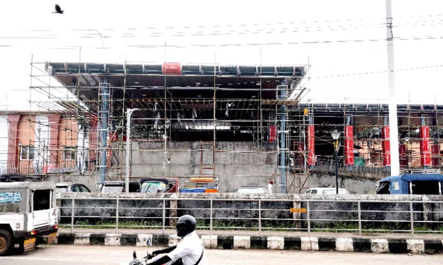 ആദർശ് സ്റ്റേഷനായിട്ടും പരപ്പനങ്ങാടിയെ അവഗണിച്ച് ദീർഘദൂര ട്രെയിനുകൾ